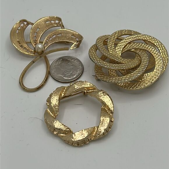 Vintage Brooch Set - Picture 3 of 3